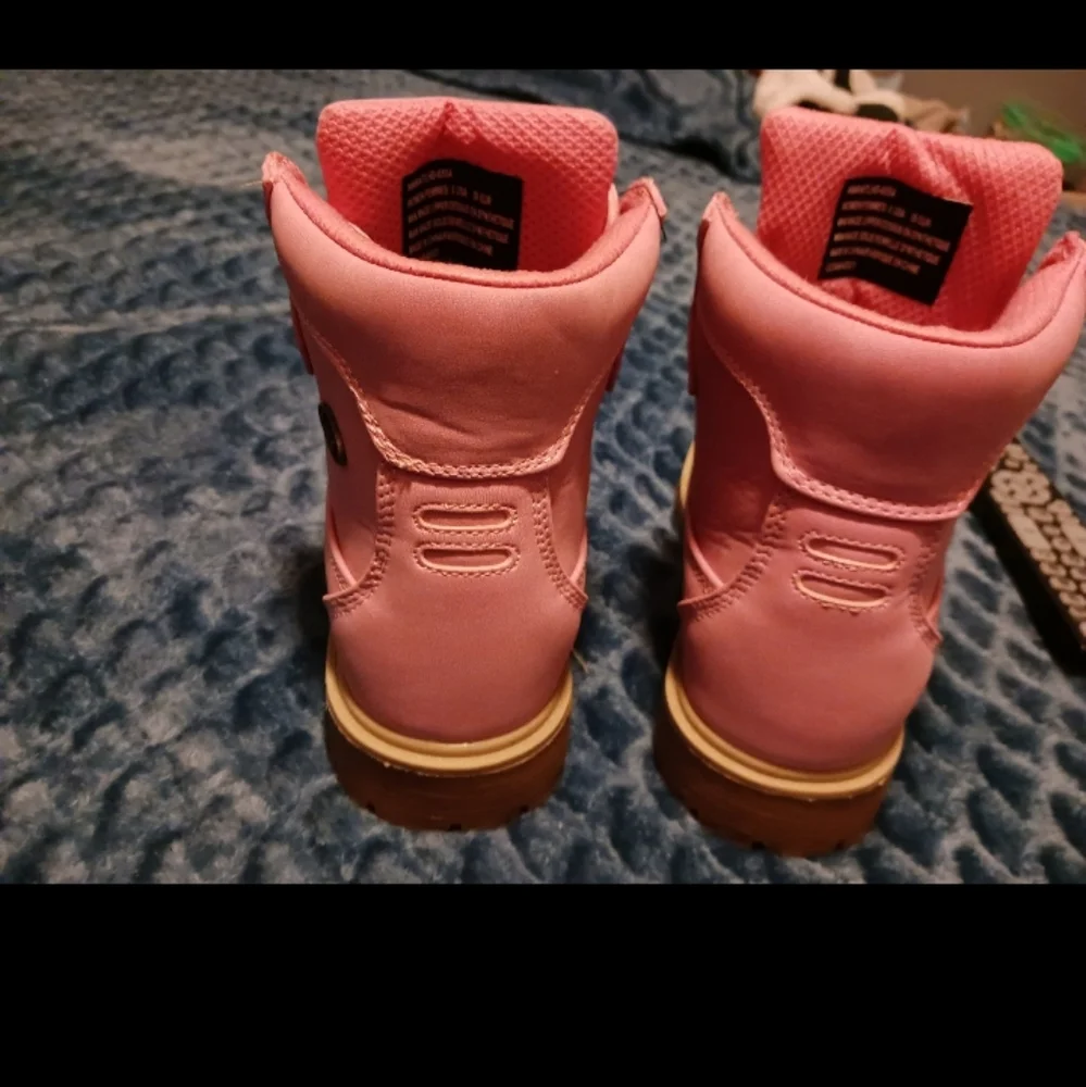 Too big - Picture 4 of 4